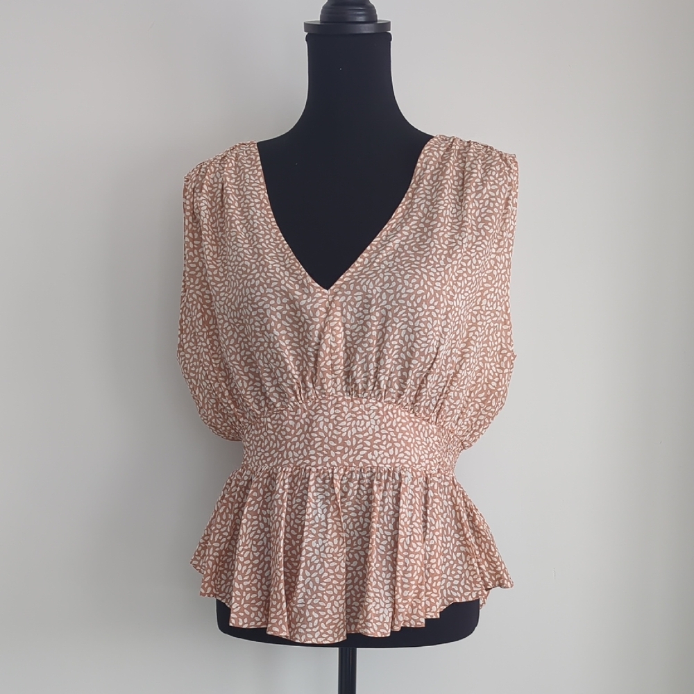 NWT H&M V-Neck Sleeveless Peplum Blouse Tan Abstract Print SIZE 12